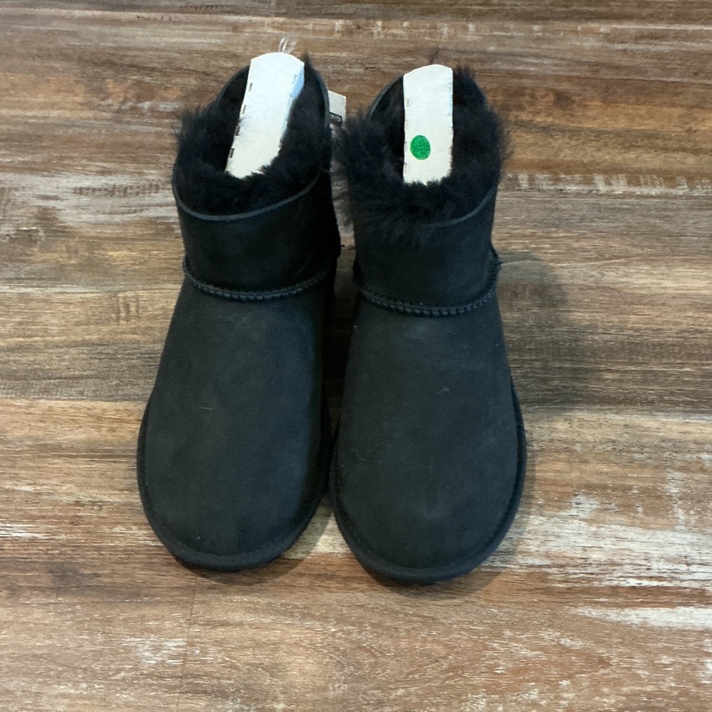 Kirkland Signature Kids Black Fur-Lined Boots